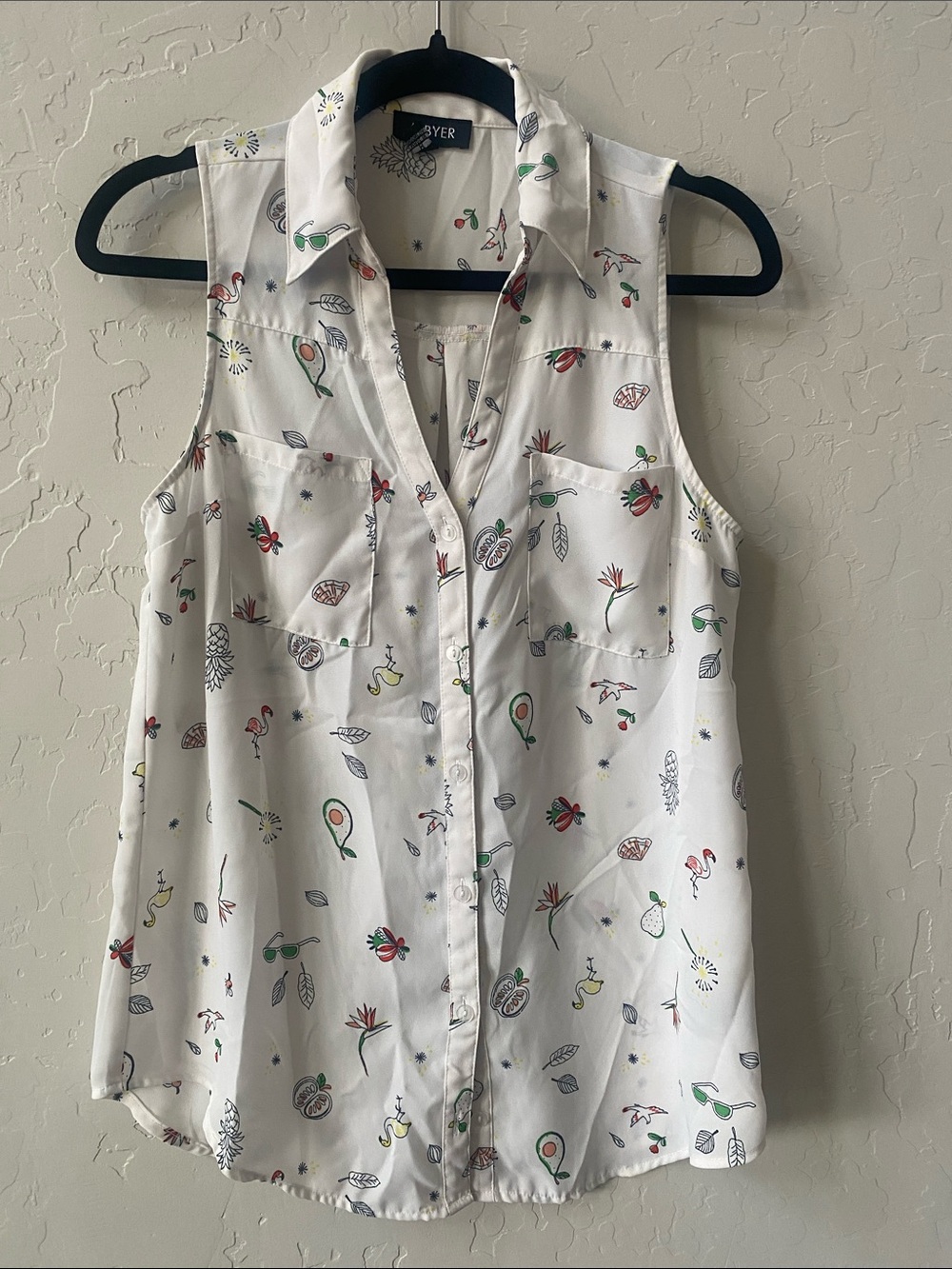 A. Byer White Multicolor Fruit Print Sleeveless Collared Button Blouse Chiffon M